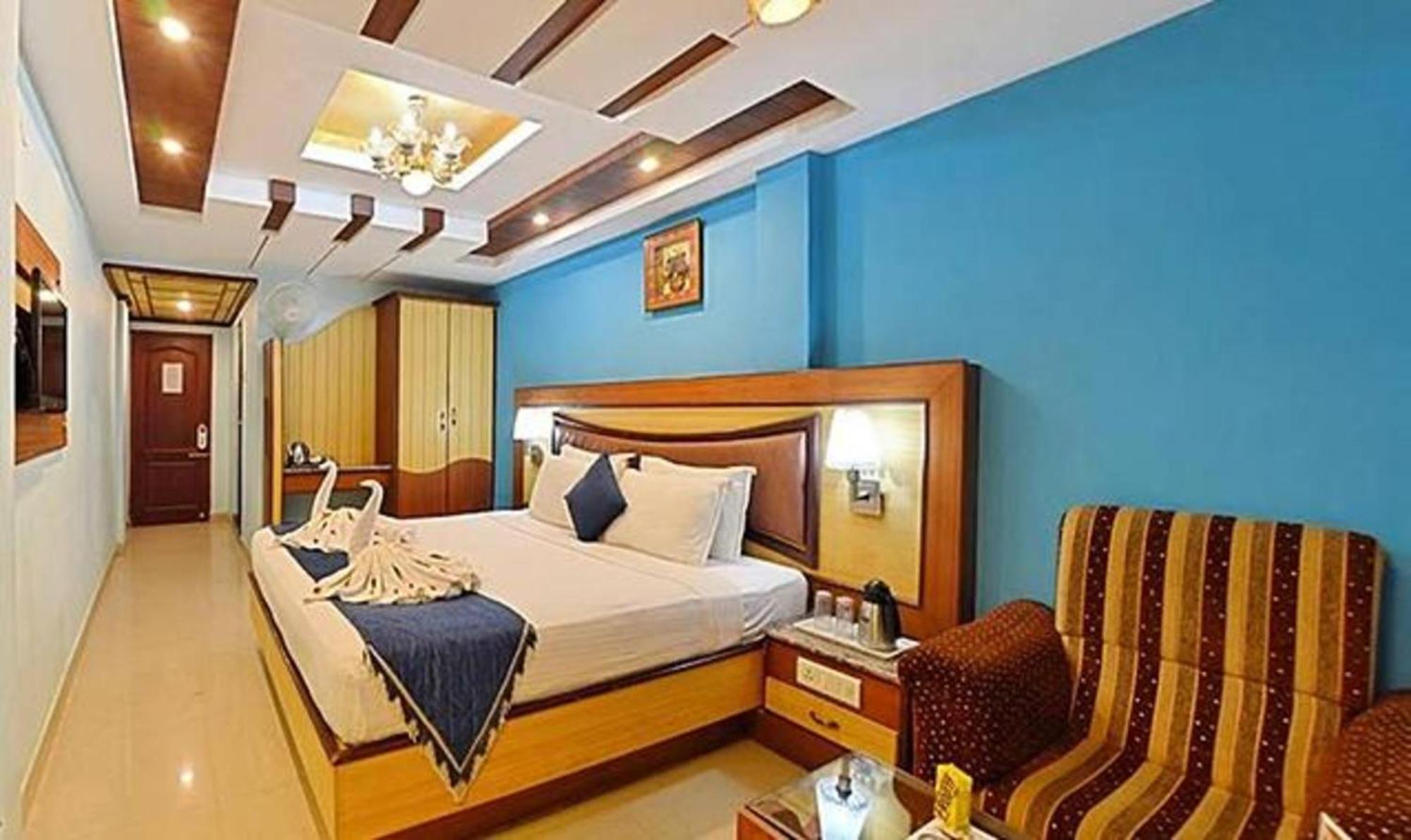 Ponmariresidency Hotell Ooty Exteriör bild