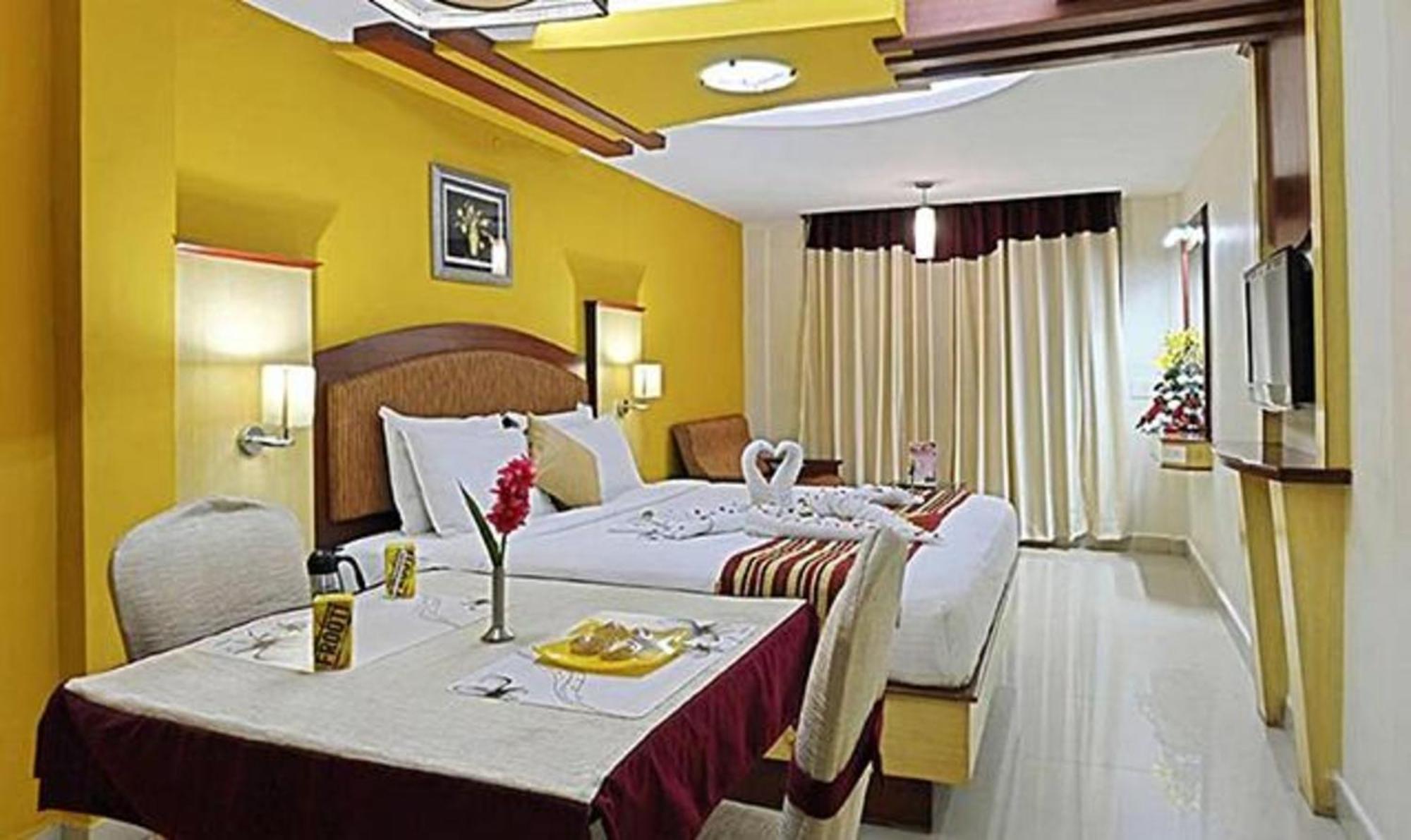 Ponmariresidency Hotell Ooty Exteriör bild