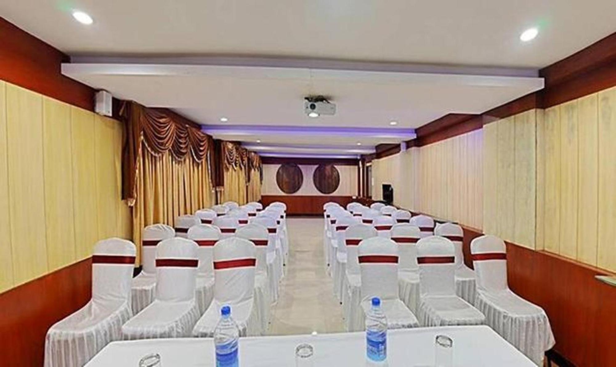 Ponmariresidency Hotell Ooty Exteriör bild