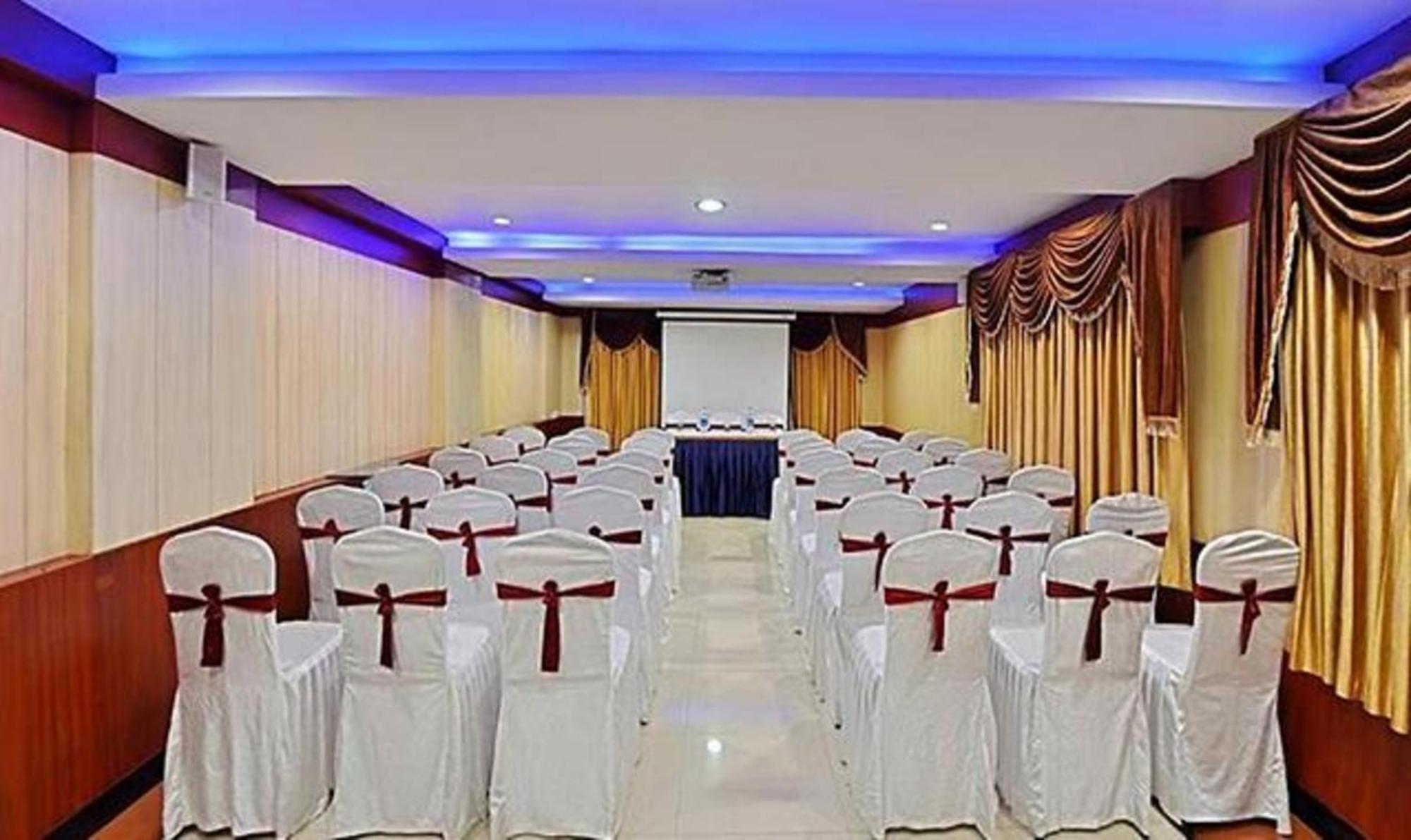 Ponmariresidency Hotell Ooty Exteriör bild