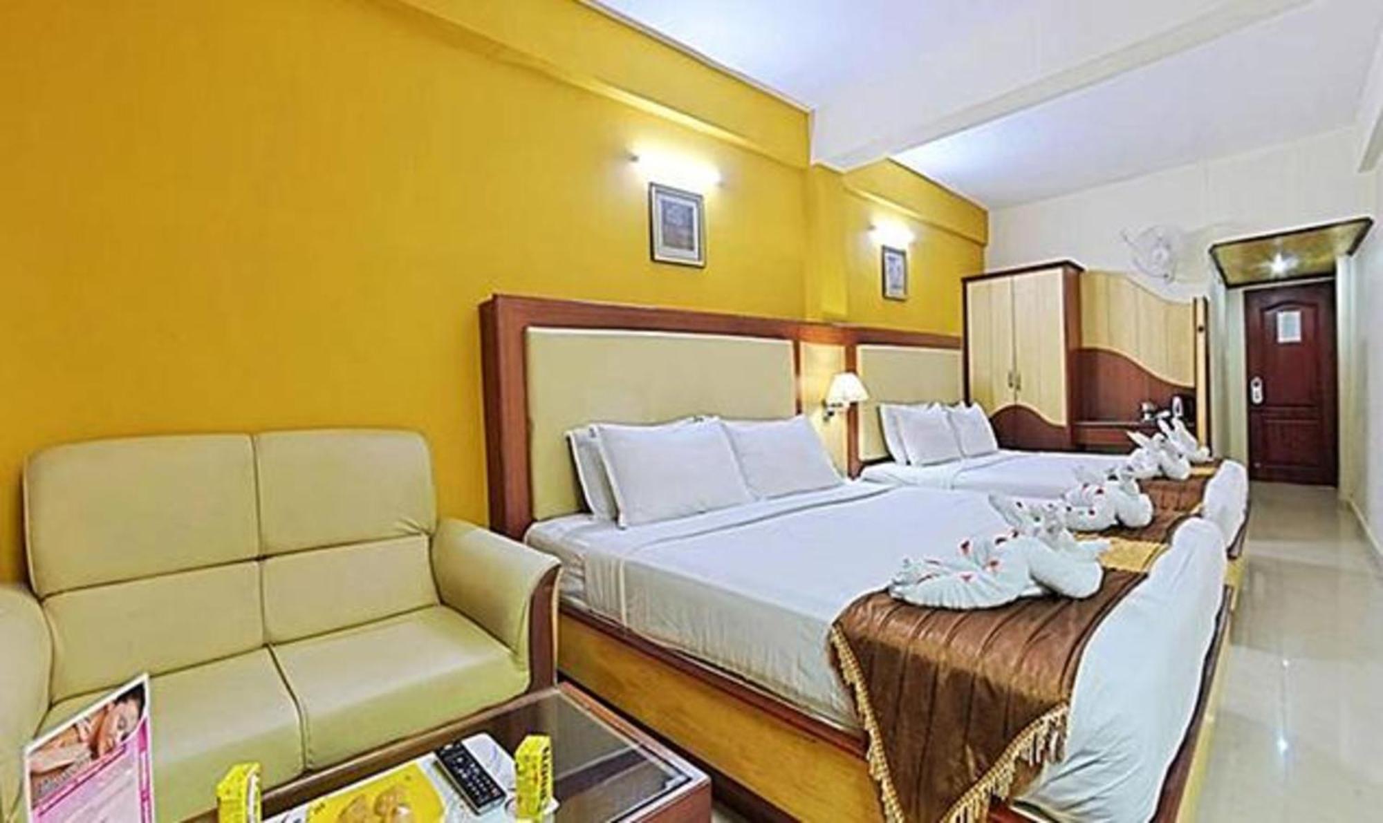 Ponmariresidency Hotell Ooty Exteriör bild