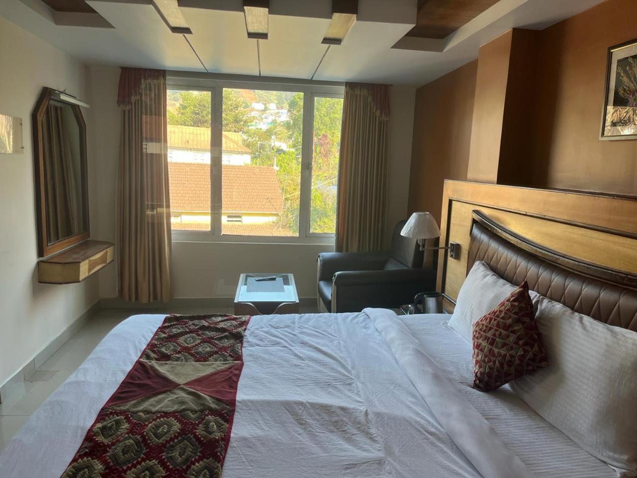 Ponmariresidency Hotell Ooty Exteriör bild