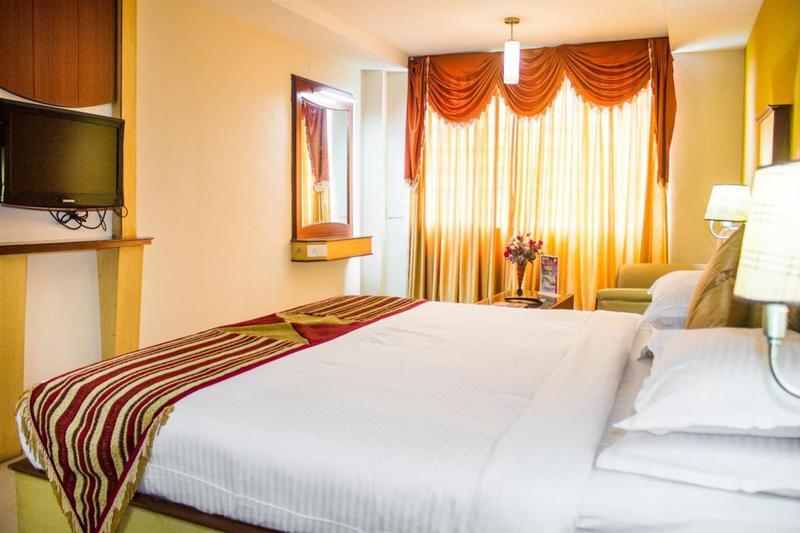 Ponmariresidency Hotell Ooty Exteriör bild
