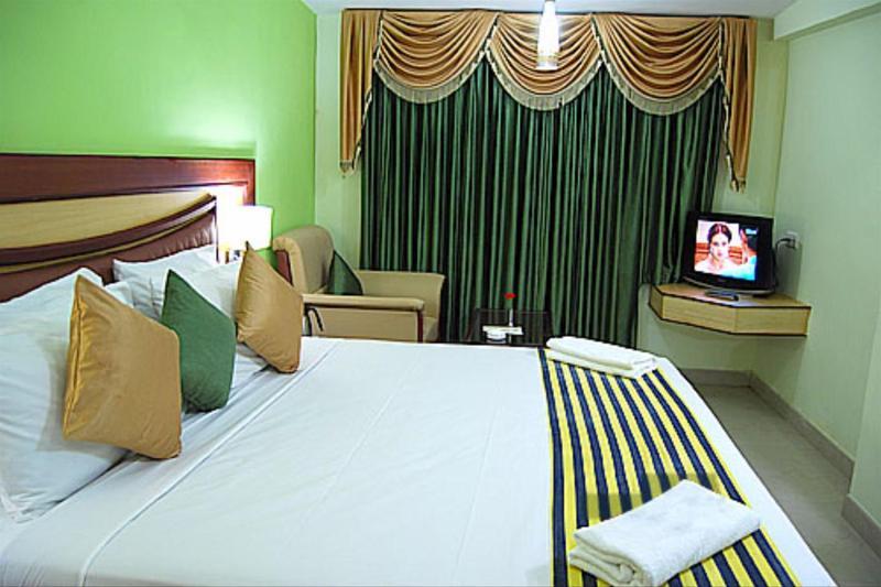 Ponmariresidency Hotell Ooty Exteriör bild