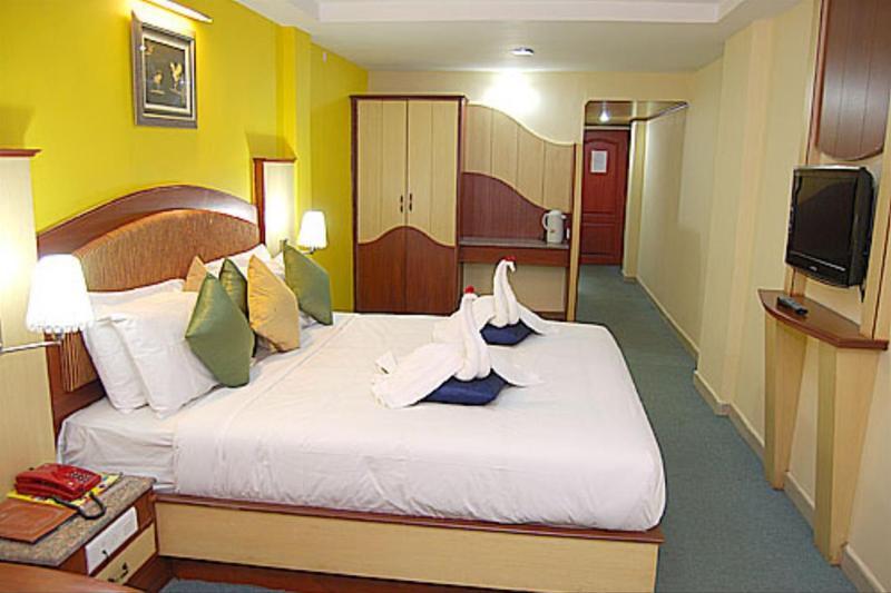 Ponmariresidency Hotell Ooty Exteriör bild